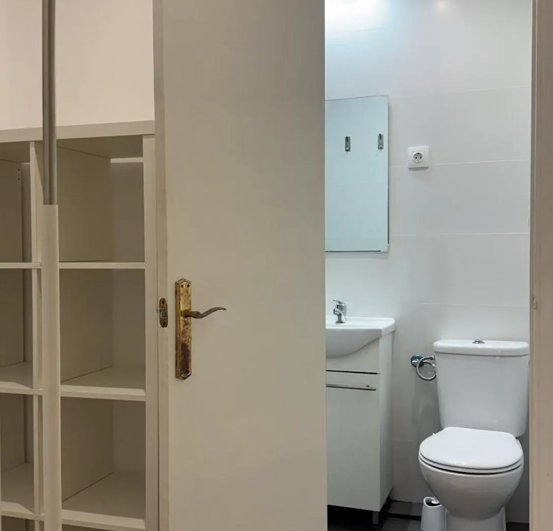 Hostal Oliveta Budget Barcelona 2*,  Spain